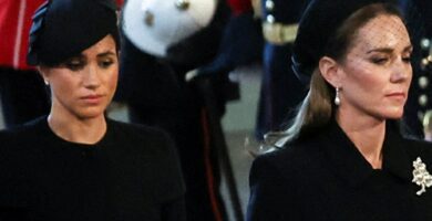 Sooner or later, Duchess Meghan 'should curtsy' to 'Queen Catherine' 11 One day, Duchess Meghan 'will have to curtsy' to 'Queen Catherine'