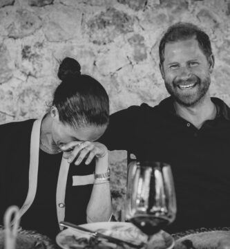 Duchess Meghan posted a cute carousel of her household's summer time trip 1 Duchess Meghan posted a cute carousel of her family's summer vacation