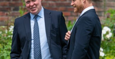 Spencers' closeness to Prince Harry 'more likely to trigger concern' for Windsors 6 Spencers' closeness to Prince Harry 'likely to cause concern' for Windsors