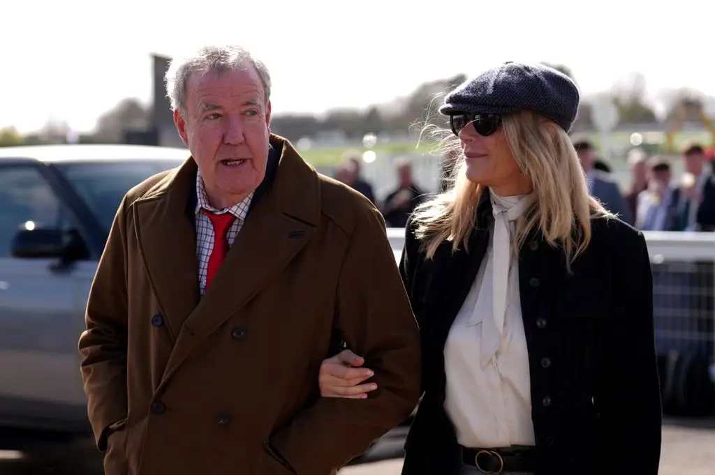 Jeremy Clarkson seen for the primary time since revealing his most cancers prognosis as he attends F1 with girlfriend Lisa 1 A photo of Jeremy Clarkson and Lisa Hogan