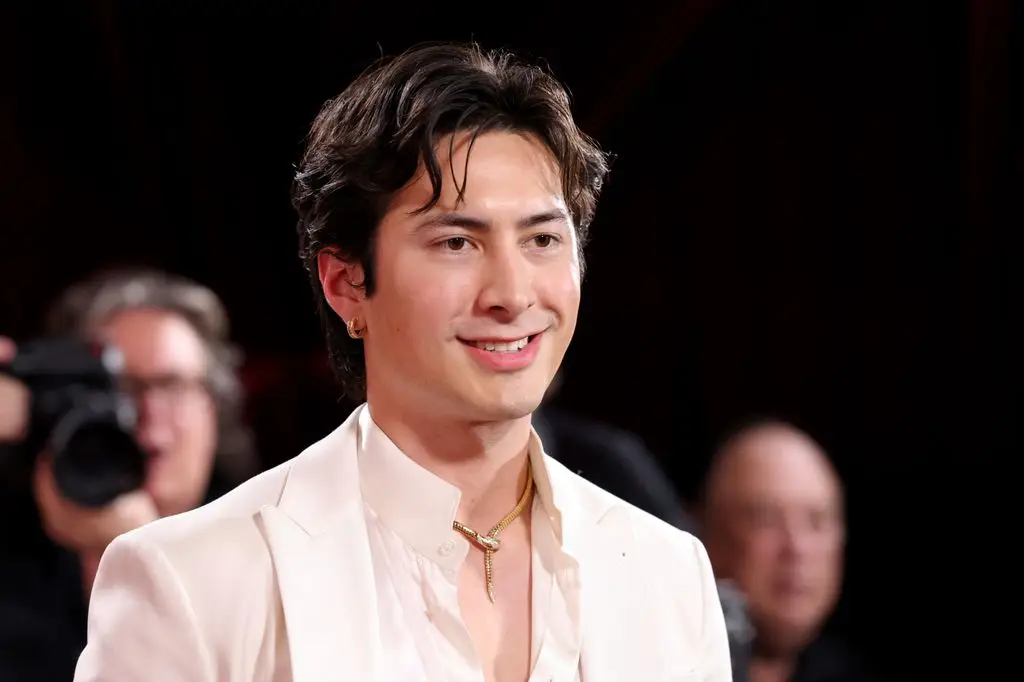 Hudson Williams attends the 83rd Annual Golden Globe Awards at the Beverly Hilton on January 11, 2026 in Beverly Hills, California. 