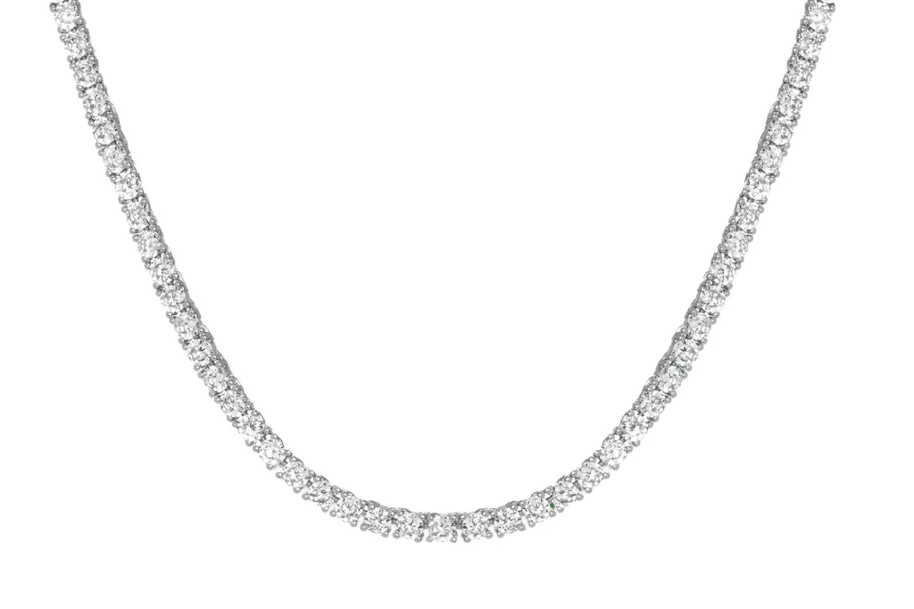 Nordstrom's Anniversary Sale has celebrity-worn jewellery discounted as much as 35% off 5 Diamond tennis necklace.