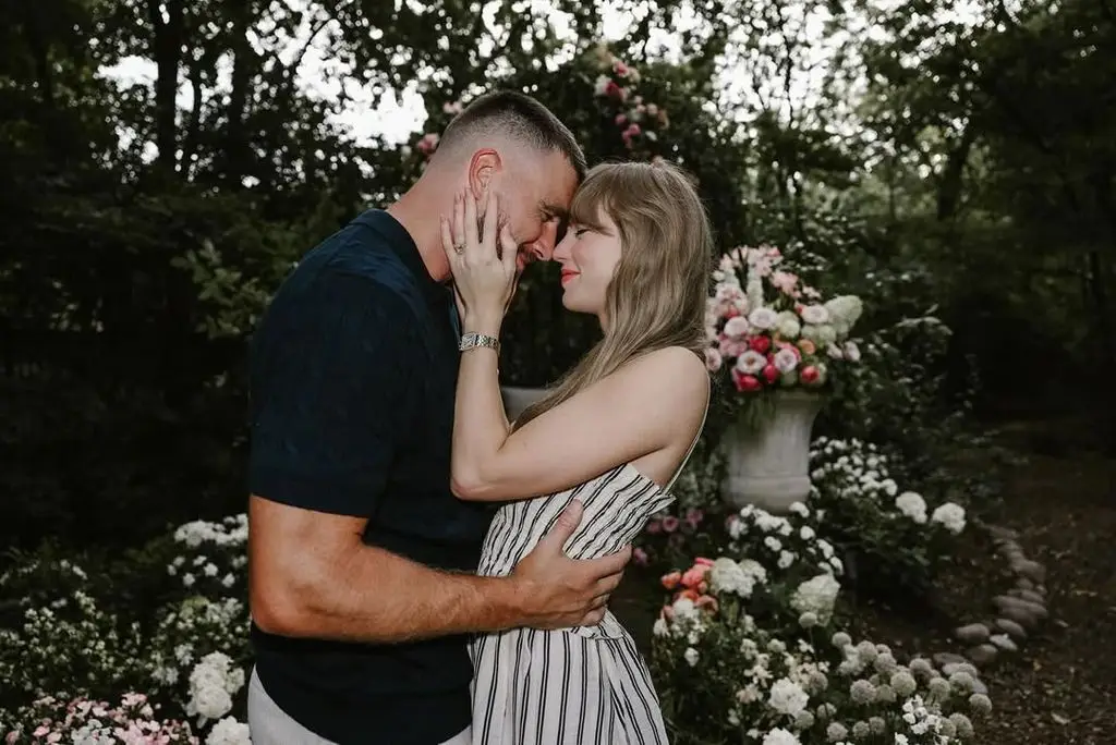 Taylor Swift's 'ironclad' prenup might embody a shocking clause 2 Taylor Swift and Travis Kelce during her marriage proposal
