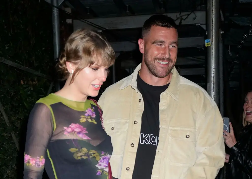 Taylor Swift and Travis Kelce have dinner at the Waverly Inn