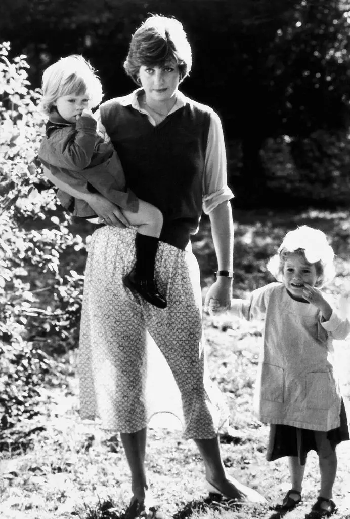Princess Diana's second 'bare' skirt second 3 Lady Diana Spencer at Young England Nursery School in Pimlico in 1980