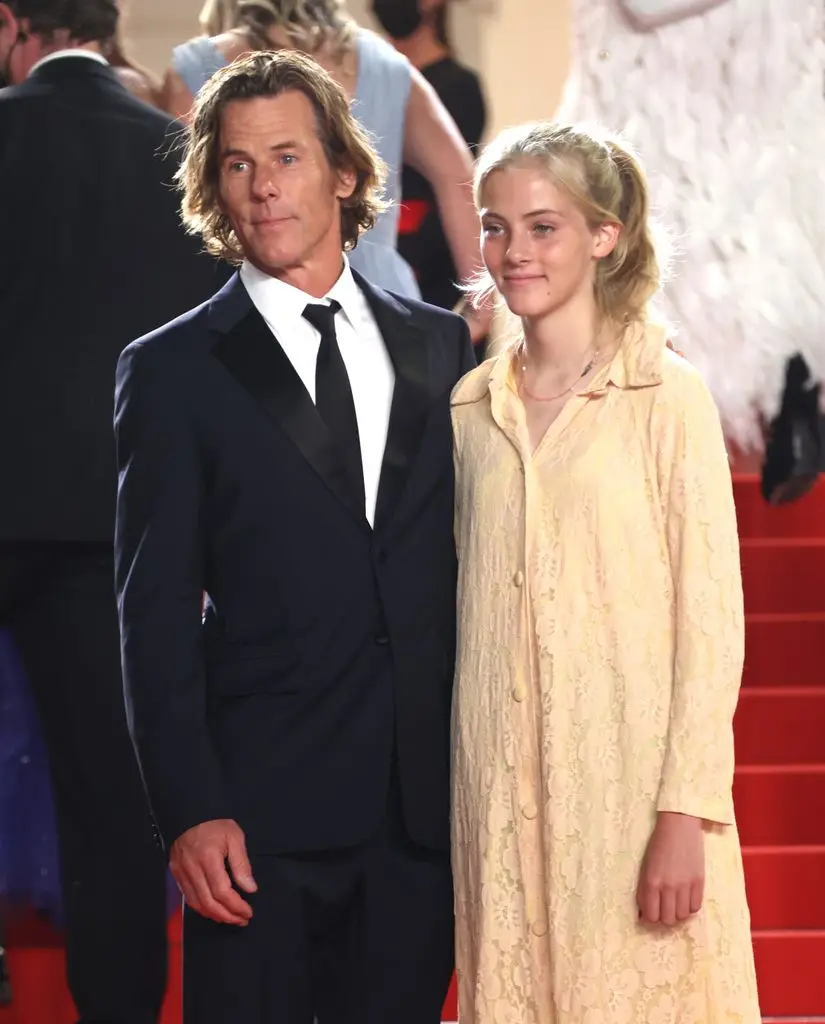 Julia Roberts' Hardly ever Seen Daughter Hazel Is Her Double on Trendy Outing 2 Hazel looks a lot like her mother!