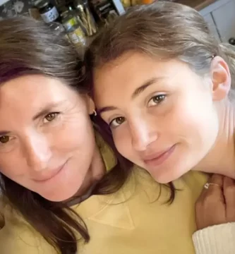 Jamie Oliver's Grownup Daughter Daisy Has a Shock Response to Her Well-known Dad's Household Tribute 1 Jamie Oliver's Adult Daughter Daisy Has a Surprise Response to Her Famous Dad's Family Tribute