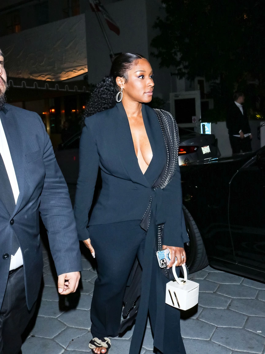 Celebrity sightings in Los Angeles – December 31, 2019