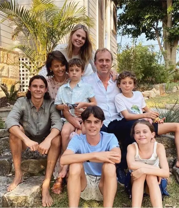 Antonia Family by Nicole Kidman