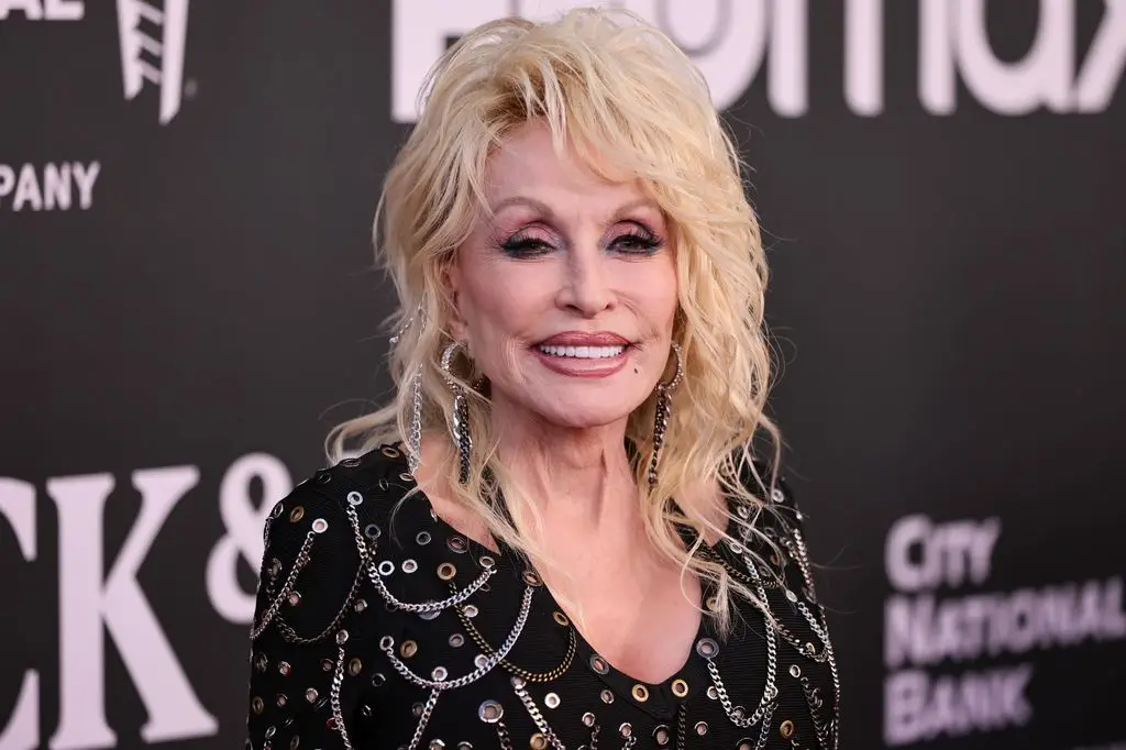 Dolly Parton attends the 37th Annual Rock & Roll Hall of Fame Induction Ceremony at Microsoft Theater on November 5, 2022 in Los Angeles, California.