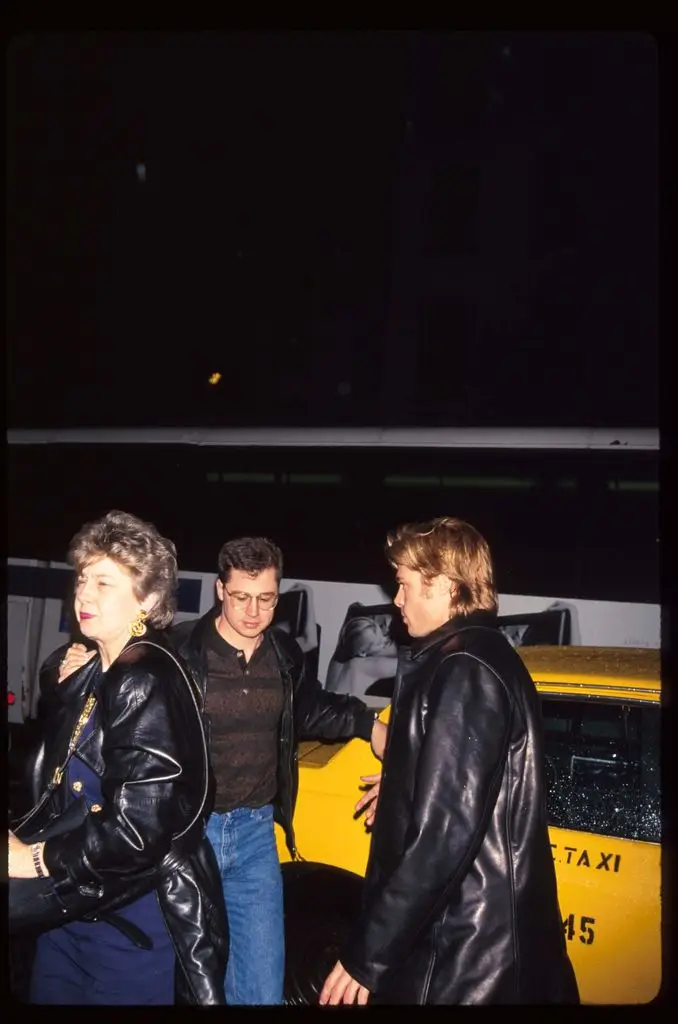     Brad Pitt arrives with his mother and brother at Morgan's Bar in 1996