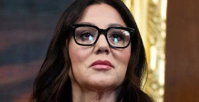 Former Trump Labor Secretary Allegedly Compelled Safety Guard to Throw Cash at Stripper 46 Former Trump Labor Secretary Allegedly Forced Security Guard to Throw Money at Stripper