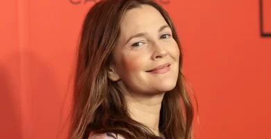 Drew Barrymore, 51, Exhibits Off Her Youthful Magnificence in New Waterfront Picture: 'Goodbye Summer time' 4 Drew Barrymore, 51, Shows Off Her Youthful Beauty in New Waterfront Photo: 'Goodbye Summer'