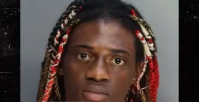Florida man arrested for housebreaking after hiding underneath couple's mattress at Miami lodge 5 Florida man arrested for burglary after hiding under couple's bed at Miami hotel