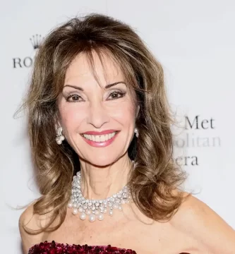 Susan Lucci, 79, is the belle of the ball in a daring strapless crimson sequin gown – ageless transformation leaves followers reworked 1 Susan Lucci, 79, is the belle of the ball in a daring strapless red sequin dress – ageless transformation leaves fans transformed