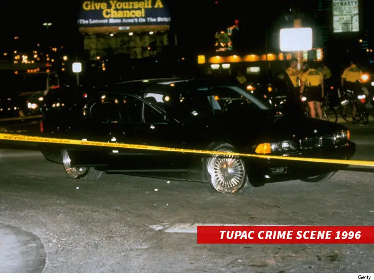 Faith Evans isn't surprised Tupac's murder weapon mysteriously disappeared :: 1214-tupac-crime-scene-1996-getty-3