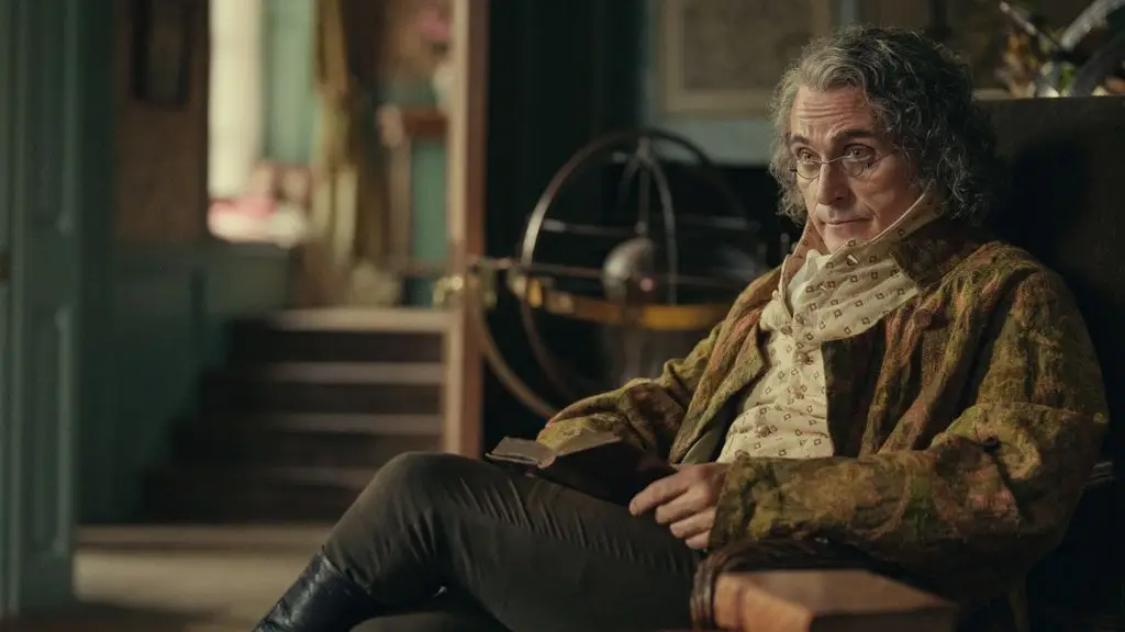 Rufus Sewell plays Mr. Bennet