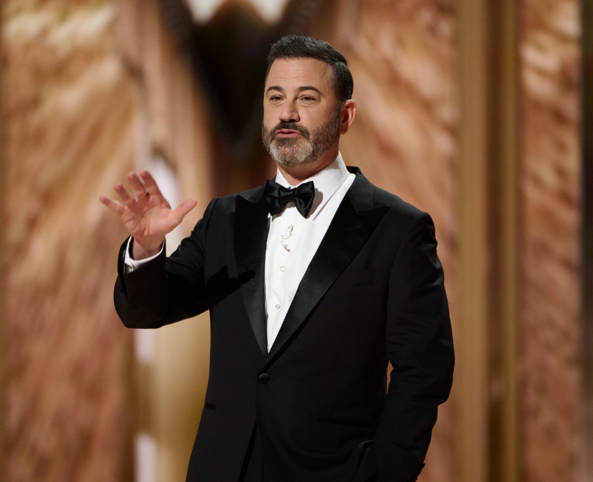 "ABC denied stories that Jimmy Kimmel's present would finish in 2027" hyperlinks 1 avalon 0762329065