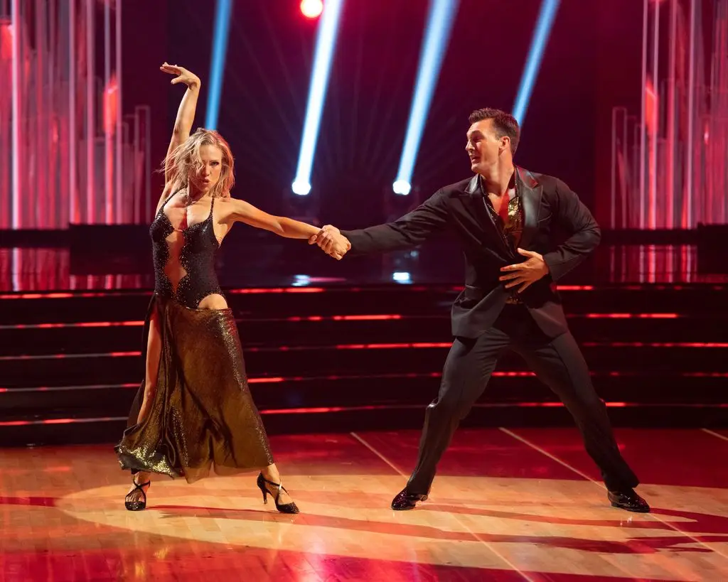 Dancing With the Stars plunged into chaos amid critical on-air crash 4 dwts season premiere