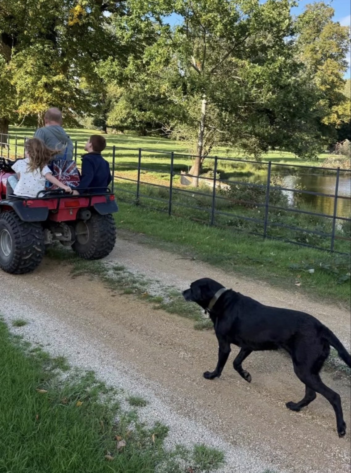 Dad and mom livid at Sussexes' reminder to not {photograph} Archie and Lili 1 harry archie lili pula 3