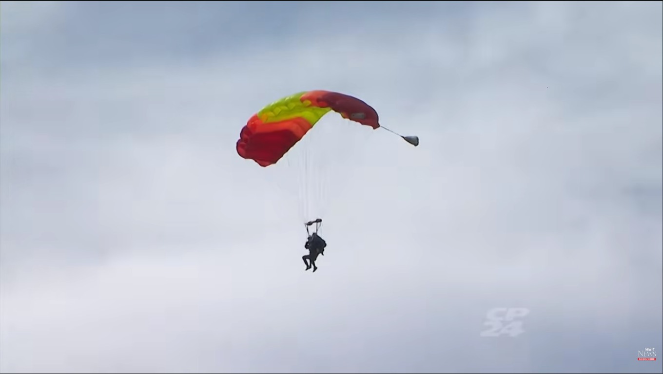 harry skydive 1