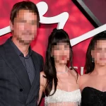 How many actors can you name in this cast photo?
