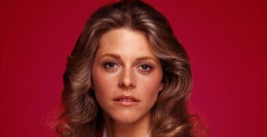Bionic Lady star Lindsay Wagner, 77, appears timeless in new pictures celebrating milestone 5 Bionic Woman star Lindsay Wagner, 77, looks timeless in new photos celebrating milestone
