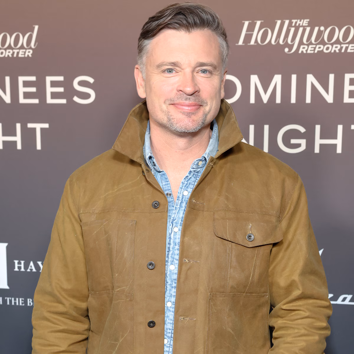 Tom Welling Reacts to Viral NSFW Resort Window Photograph 2 Tom Welling Reacts to Viral NSFW Hotel Window Photo