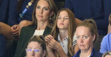 Princess Kate took Princess Charlotte on the London Underground for the primary time 14 Princess Kate took Princess Charlotte on the London Underground for the first time