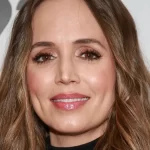The ultimate teenage it-girl of 2000 who left Hollywood to live a very different life – meet her now