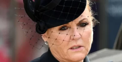 Sarah Ferguson, distraught, “still in mourning” ex multimillionaire Paddy McNally: “She would have married him”