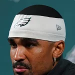 NFL investigating Jalen Hurts' blood clot diagnosis
