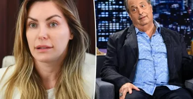 Crystal Hefner Slams Jon Lovitz After Mocking His 'Perverted' Playboy Mansion Feedback 21 Crystal Hefner Slams Jon Lovitz After Mocking His 'Perverted' Playboy Mansion Comments