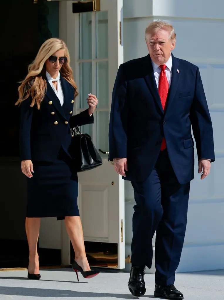 Katie Zacharia's dramatic last moments, revealed by Donald Trump's press secretary 5 White House Press Secretary Katie Zacharia (left) joins U.S. President Donald Trump as he leaves the White House October 13, 2026 in Washington, DC.