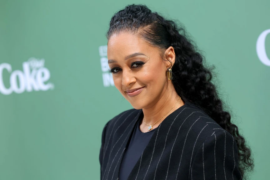 Tia Mowry