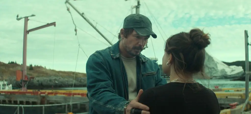 Josh Hartnett as Calvin and Ruby Stokes as Mary below